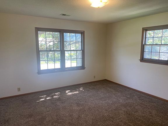 3rd image of 13318 Kingswood Dr #1