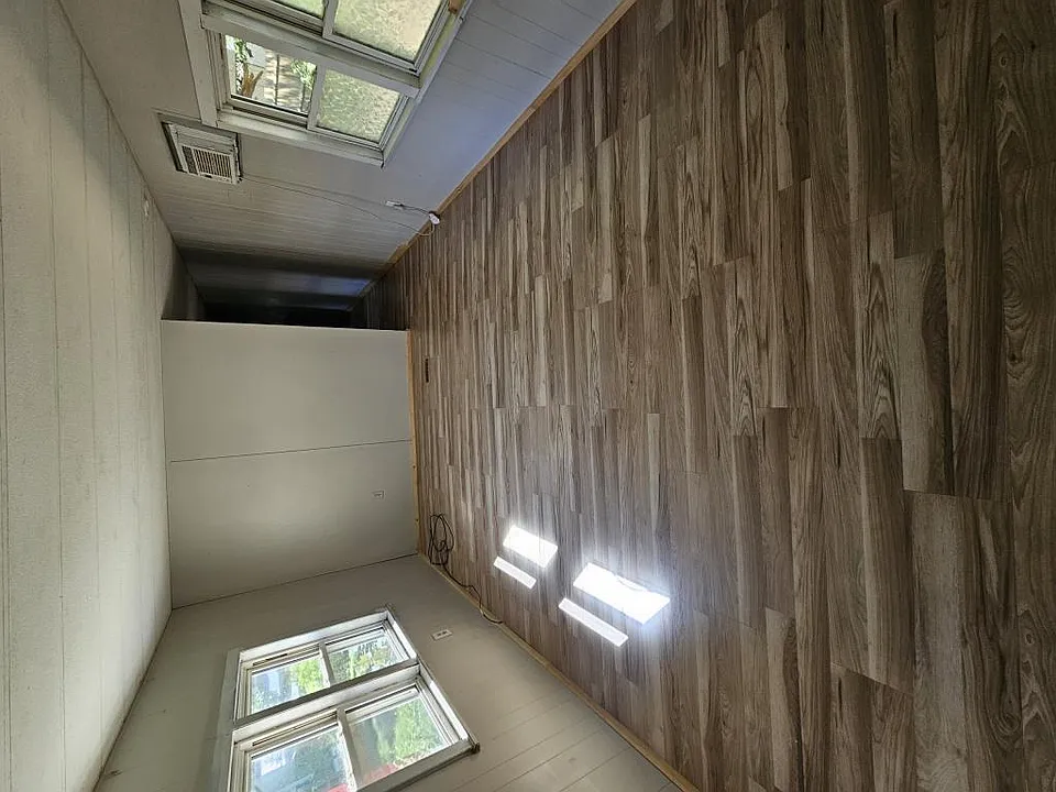 12 Ellis St