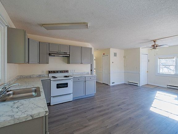 4th image of 415 Bath Road