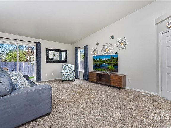 5th image of 1312 Diamond Ct