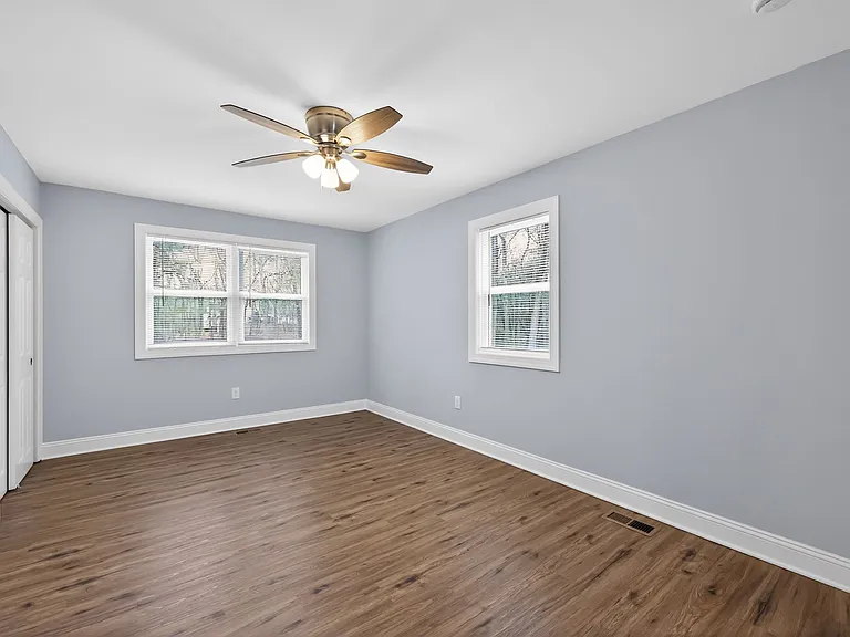 1392 Stokes Rd — Photo 24