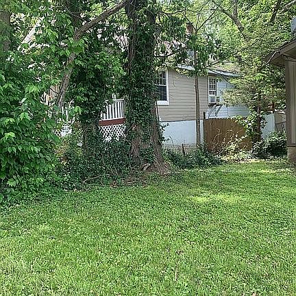 2nd image of 5526 Crescent Ave