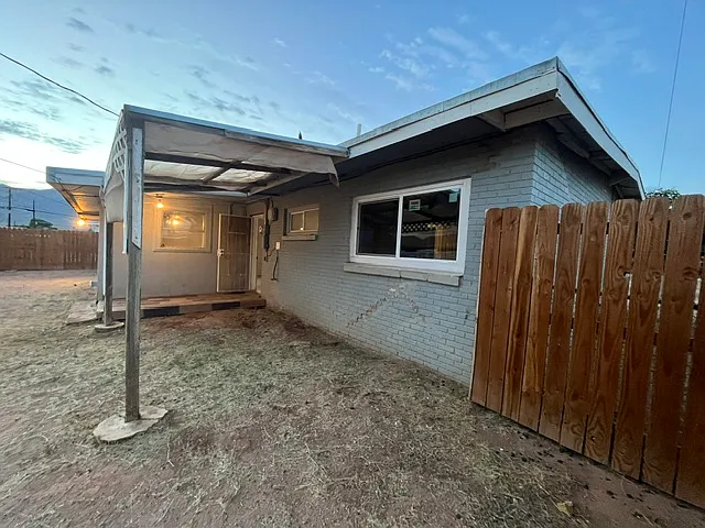 5116 Raymond Telles Dr — Photo 20