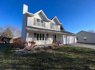 477 Beth Ct, Green Bay, WI 54311