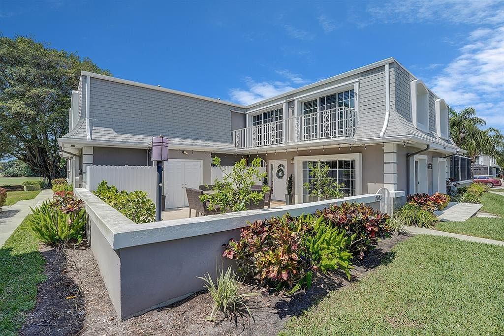 2003 Vision Dr #2003