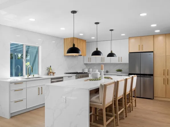4716 Murat Pl, San Diego, CA 92117