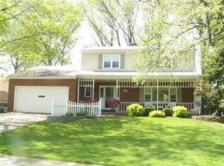 441 Pickwick Ln, Tallmadge, OH