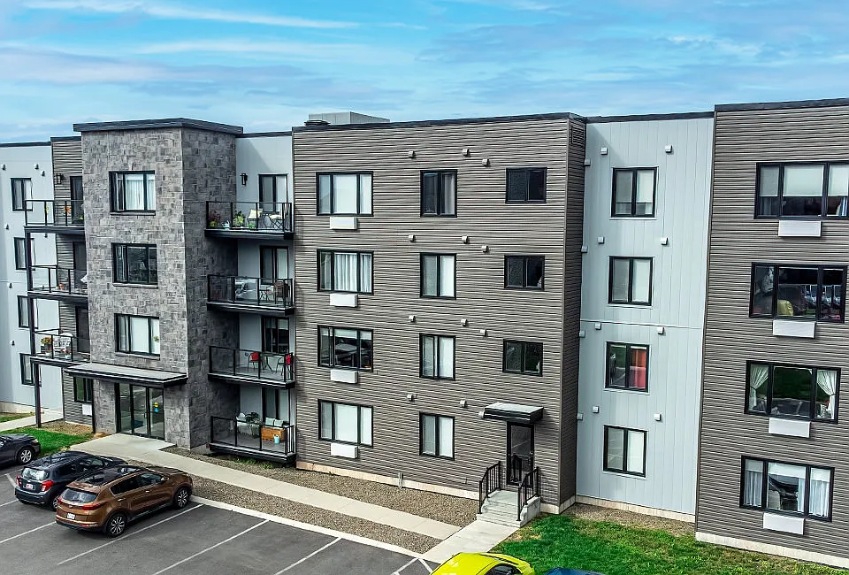 50 Lian St #408