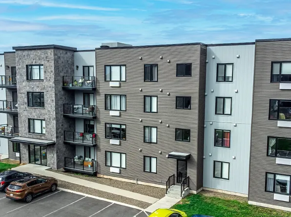 50 Lian St #402, Fredericton, NB E3C 0N4