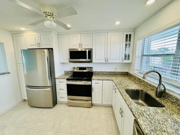 2016 S Federal Hwy APT 404, Boynton Beach, FL 33435