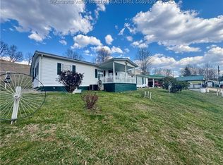 2982 Stone Lick Rd, Kenna, WV 25248