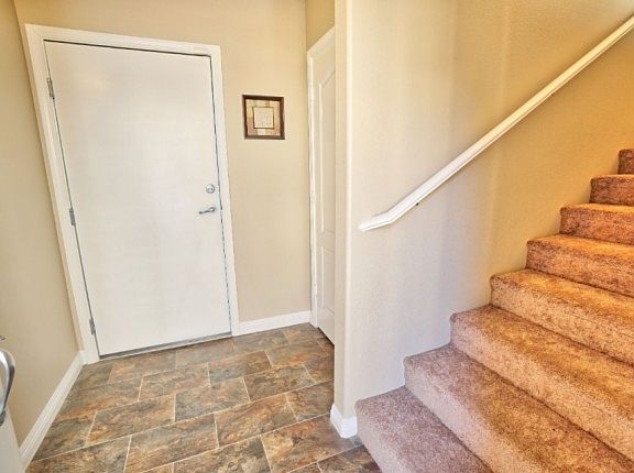 2nd image of 5350 Dunlay Dr Unit 711