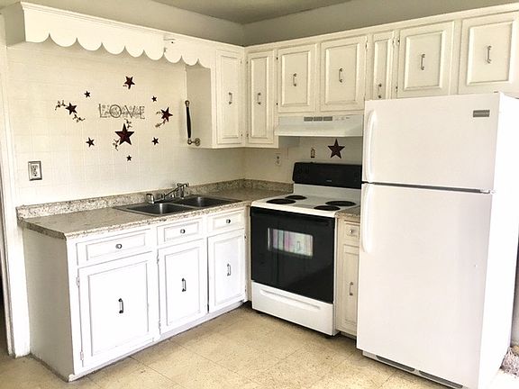 2nd image of 4723 Aster St