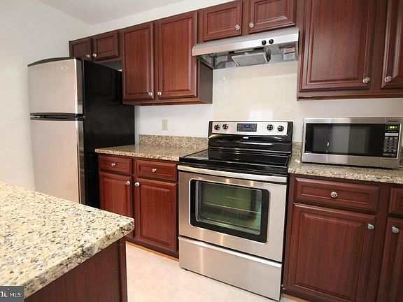 5th image of 3902 Penderview Dr APT 1423