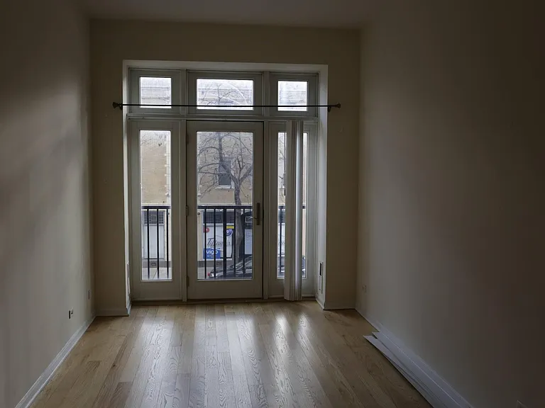 6052 W Irving Park Rd #3E — Photo 7