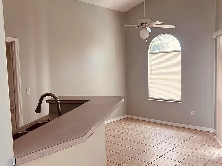 962 SW Kappa Ave — Photo 11