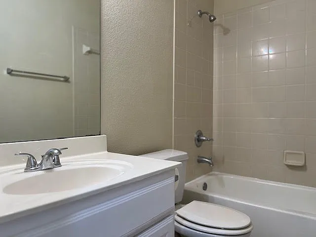 2012 Hopkins Dr — Photo 33