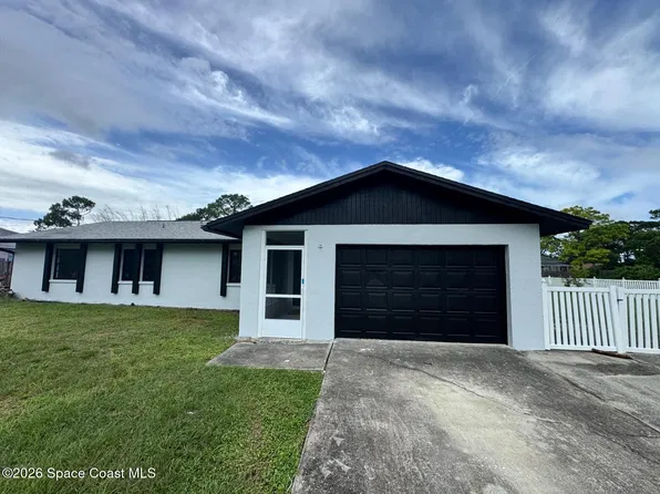 5300 Fruitport St, Cocoa, FL 32927