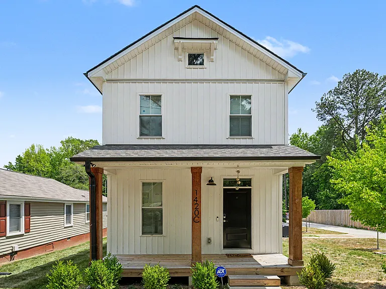 1420C Maplewood Dr — Photo 1
