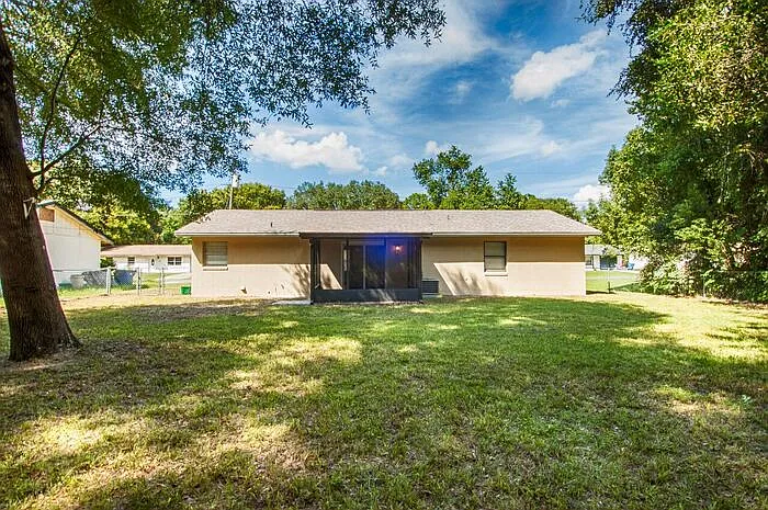 330 Dogwood Ave — Photo 5