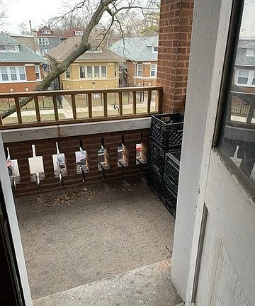 2nd image of 6929 S Artesian Ave #2