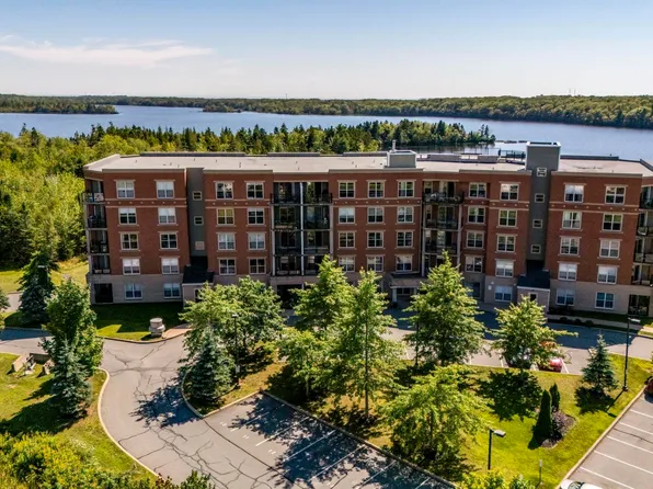 89 Pebblecreek Cres #111, Dartmouth, NS B2W 0K6