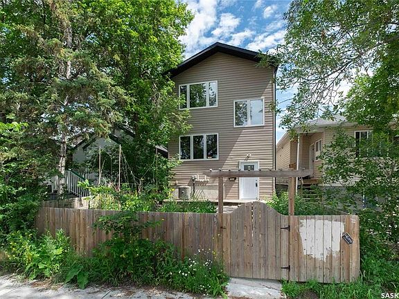 2nd image of 1337 Montague STREET