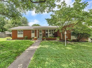 2501 S Barcliff Ave, Springfield, MO 65804