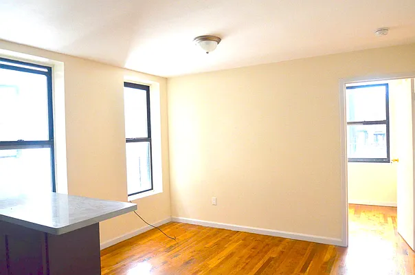 Rented by CITY SKYLINE REALTY INC | media 11