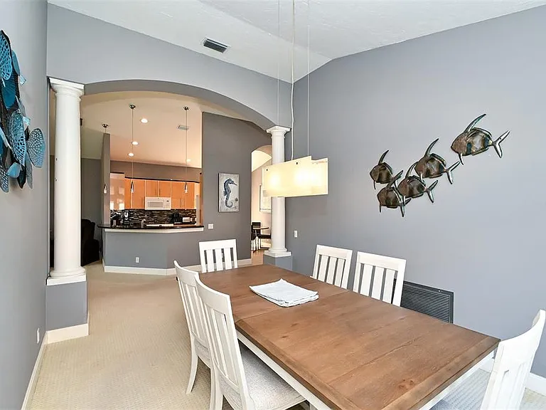7131 Kensington Ct — Photo 12