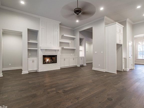 4th image of 31 Rosans Ct