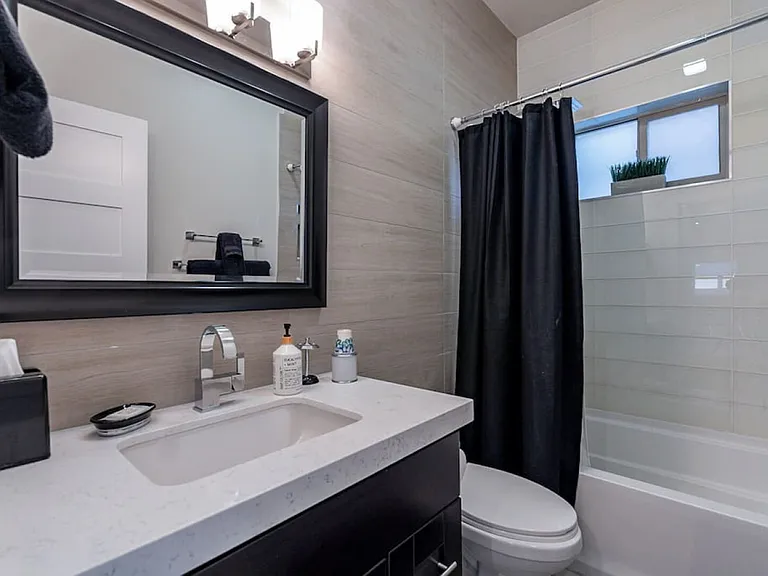 E Earll Dr — Photo 18