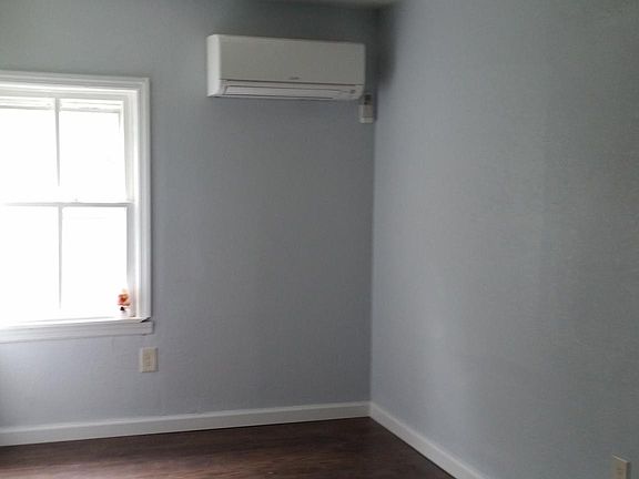5th image of 2905 E 5th Ave #4