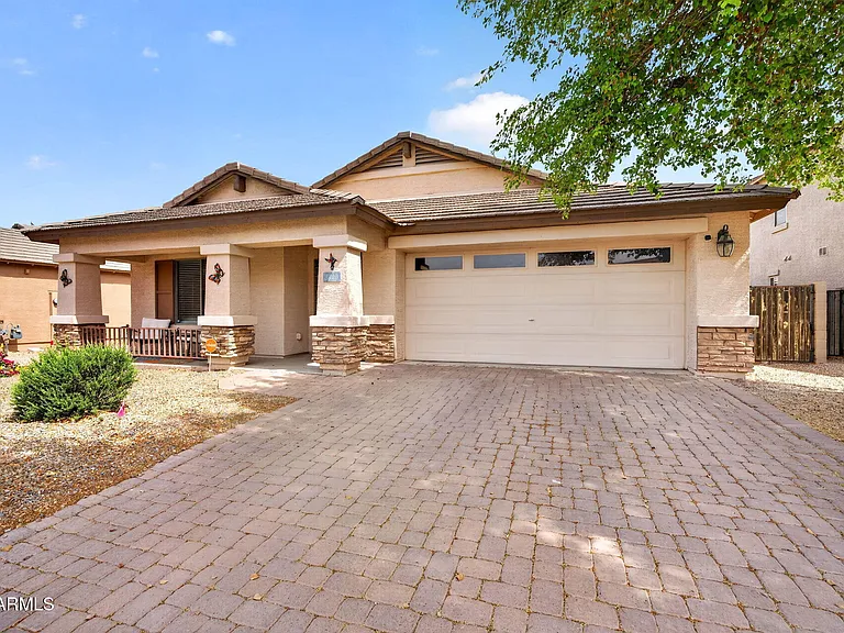1342 E Judi Dr — Photo 25