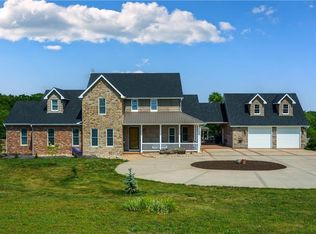 17405 S Ridgely Rd, Smithville, MO 64089