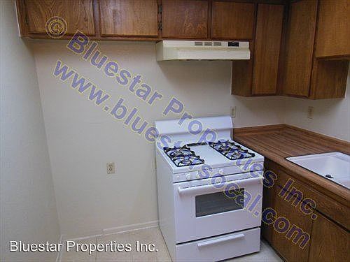5th image of 16378 Sequoia St APT 13