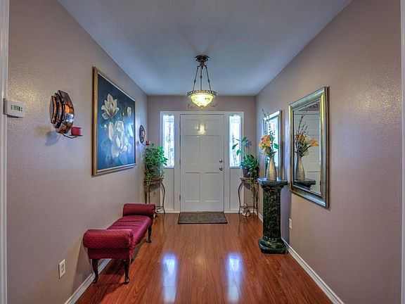 5th image of 3905 Sunhill Dr