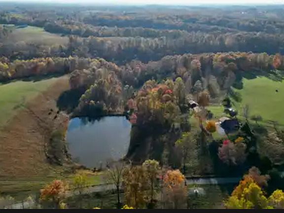 3rd image of 345 Fairview Rd