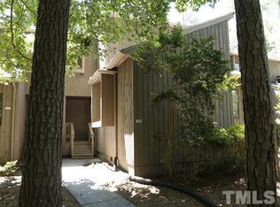 457 Fairoaks Cir, Chapel Hill, NC 27516
