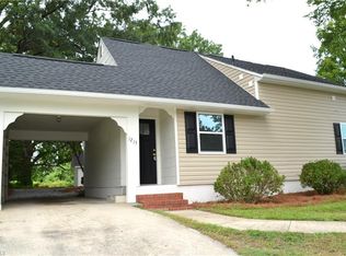 1215 Summit Ave, Greensboro, NC 27405