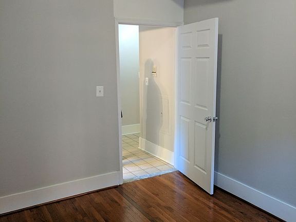 3rd image of 1409 15th St NW APT 6