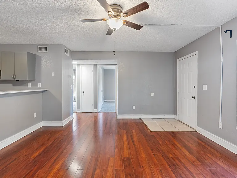 21102 Voyager Blvd #1 — Photo 7