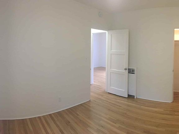 5th image of 125-135 W Los Olivos St #133