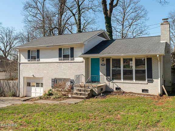 2nd image of 2449 Kantebury Dr