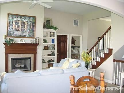 Great Room Built-in Ent/BkShlvs