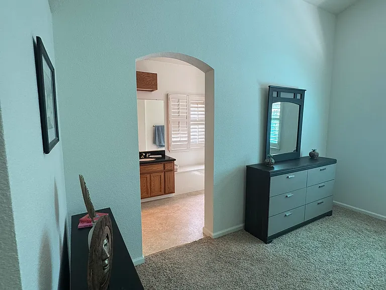 2221 Culpepper St — Photo 9