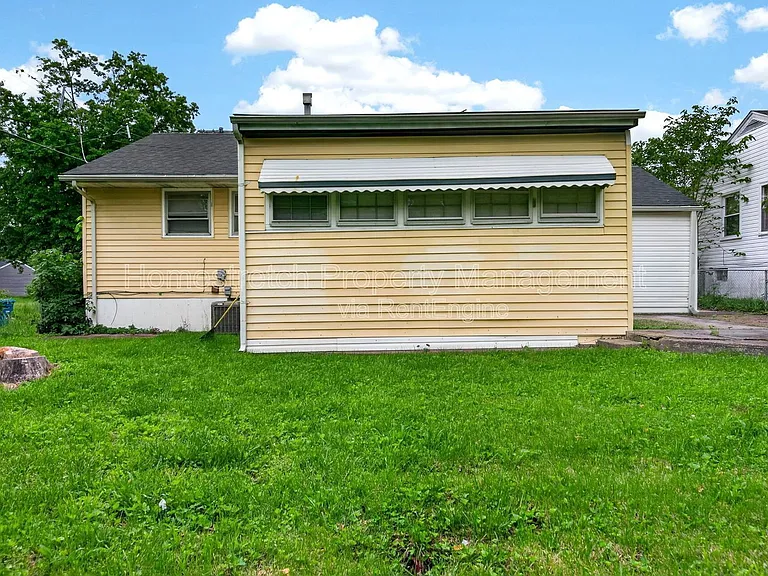 10409 Renfrew Dr — Photo 5