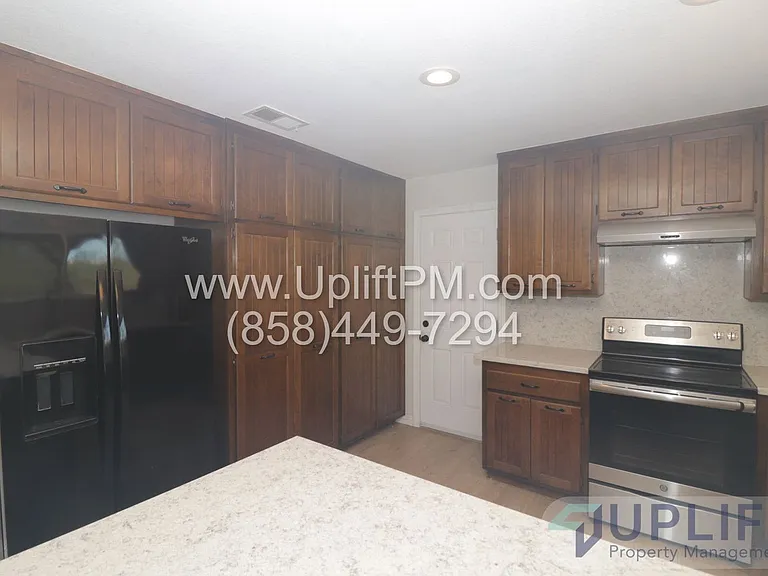 15436 Las Manzanitas Rd — Photo 24