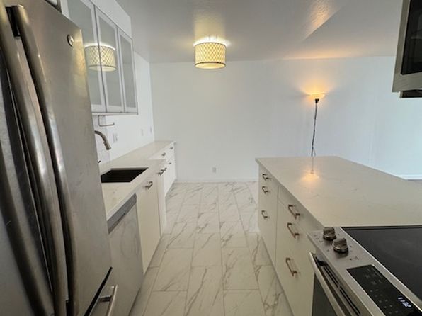 250 Whitmore St APT 114