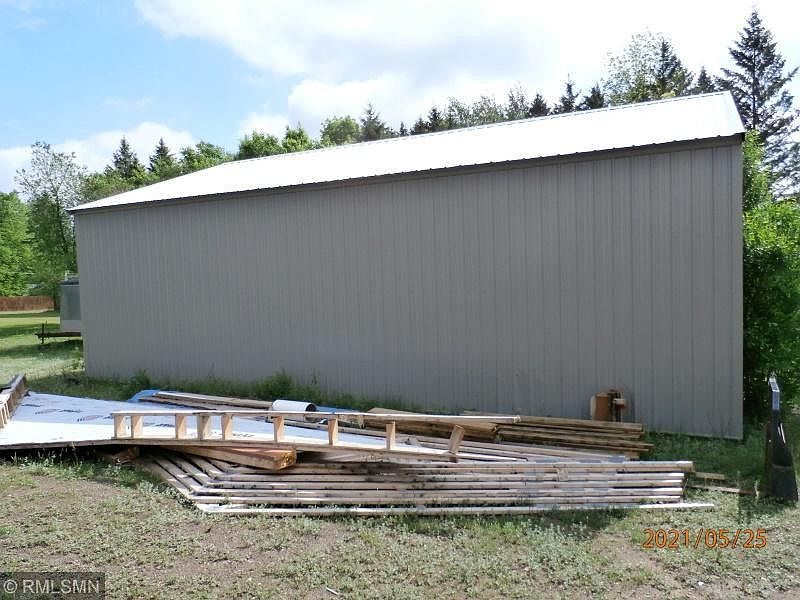 2nd image of 2063 Erickson Ln